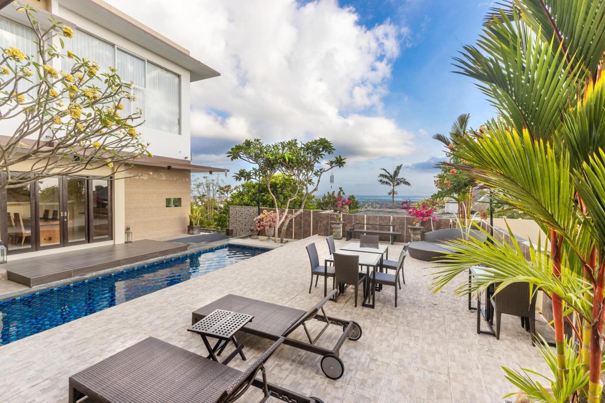 Villa Mayasari 6 Bed Rooms 努沙杜瓦 外观 照片